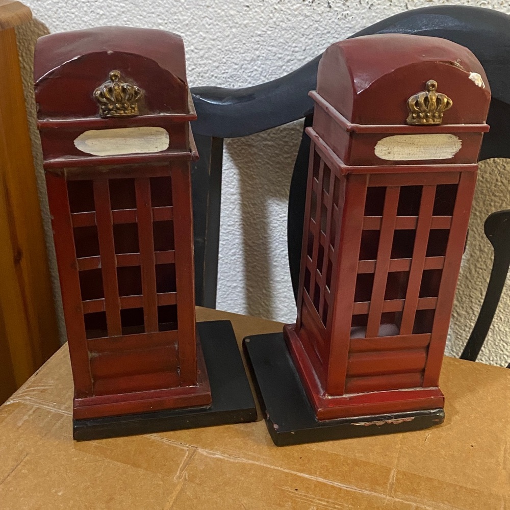 Red Telephone Booth Bookends